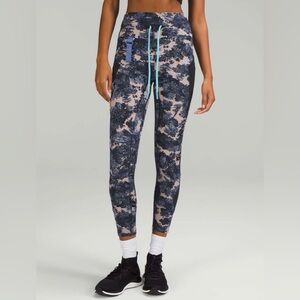 NWOT Lululemon Cargo SHR Hiking Tight- Size 4